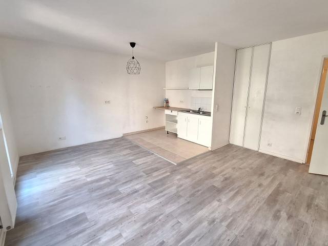 Location appartement, 47.62 m² T 2 à Noisiel, 920 €