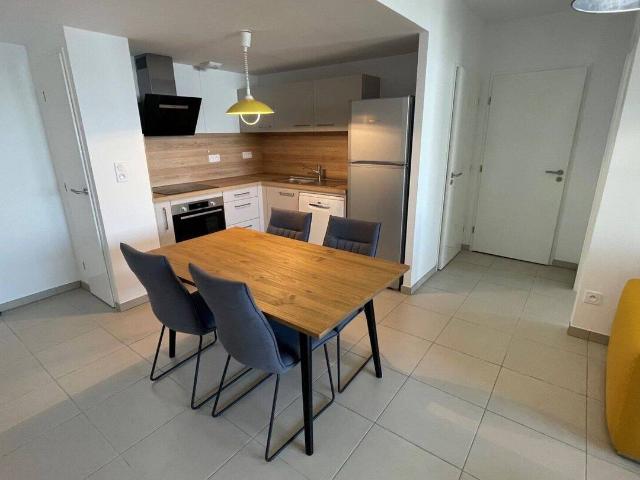Location Appartement 47 m² à Lyon 7e Arrondissement 1 006 ¤ CC /