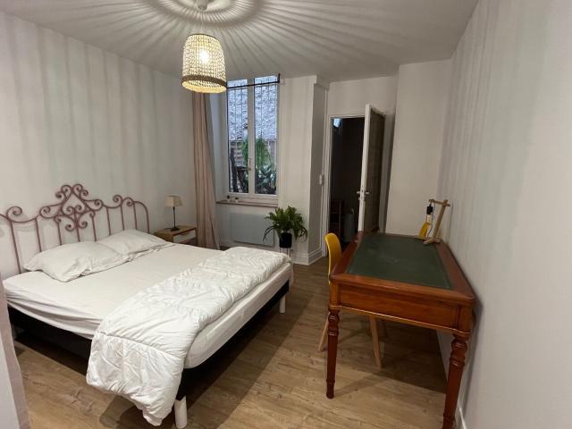 Location appartement, 47 m² T 2 à Pau, 650 €