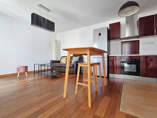Location appartement, 44.52 m² T 2 à Vanves, 1 405 €