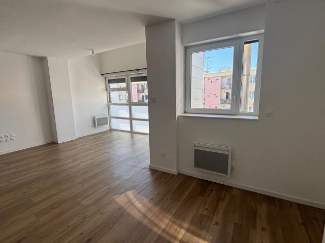 Location appartement, 44.61 m² T 1 à Annemasse, 990 €