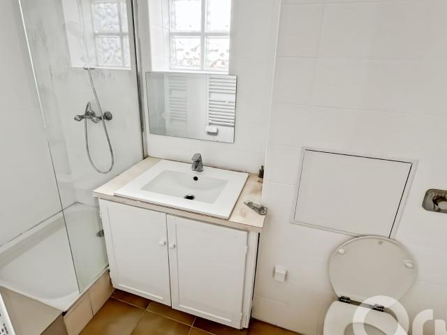 Location appartement, 44.78 m² T 2 à La Courneuve, 980 €