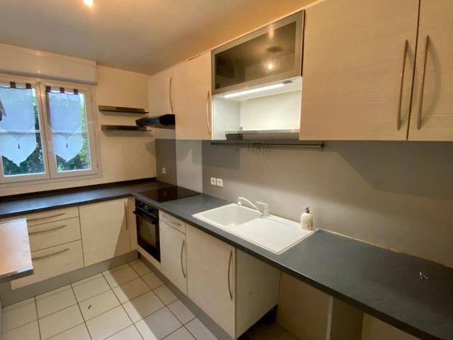 Location appartement, 44.25 m² T 2 à Bussy Saint Georges, 900 €