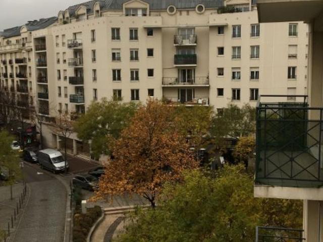 Location appartement, 44.31 m² T 2 à Issy les Moulineaux, 1 337 €