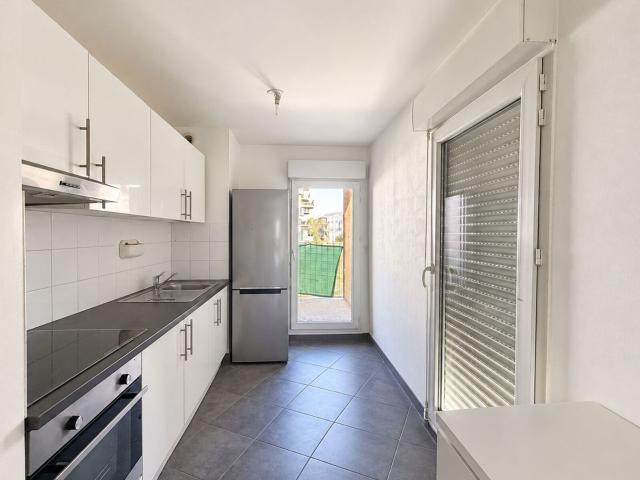 Location appartement, 45 m² T 2 à Bordeaux, 760 €