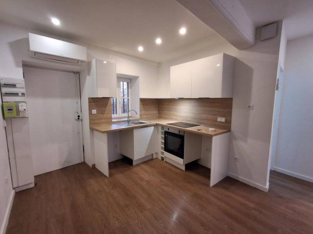 Location Appartement 46 m² à Couzon Au Mont d'Or 838 ¤ CC /mois