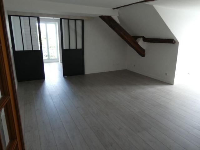 Location appartement, 49.76 m² T 2 à Chennevières sur Marne, 869 €