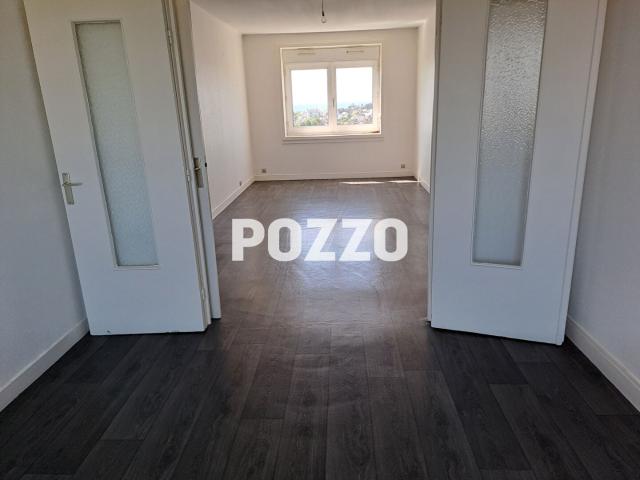Location Appartement 4 pièce s 73 m2 Granville