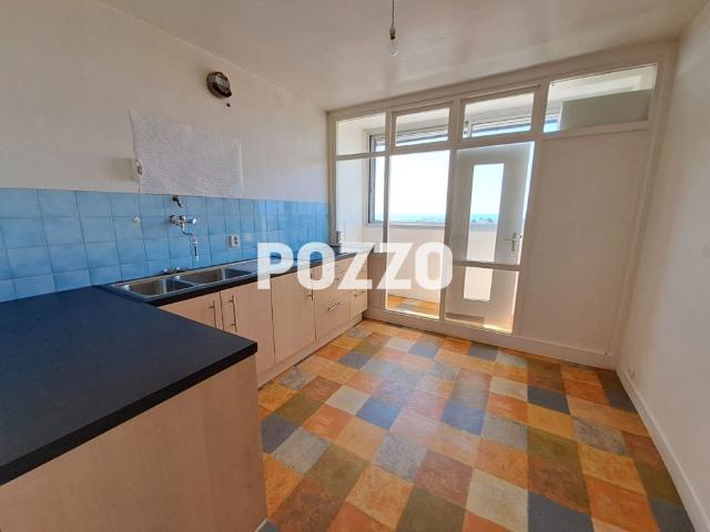 Location Appartement 4 pièce s 73 m² Granville