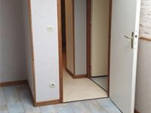 Location Appartement 4 pièces 46m²