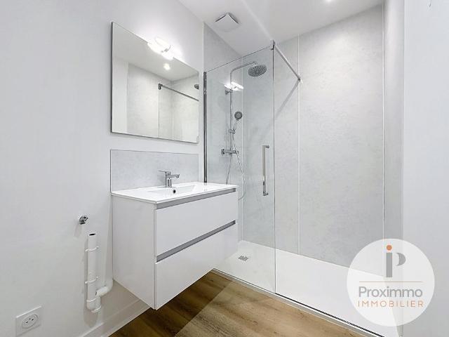 Location Appartement 4 pièces 48m²