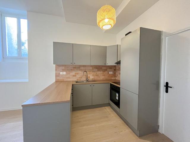 Location appartement 4 pièces, 51.62m², Mayenne