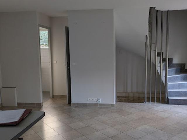 Location Appartement 4 pièces 55 m2 Houilles