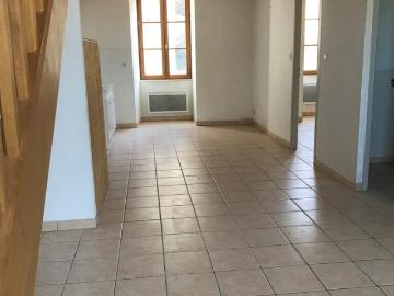 Location Appartement 4 pièces 59m² LES VANS 07140