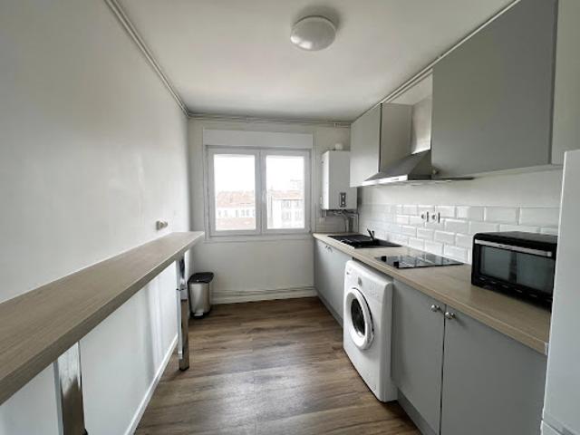 Location Appartement 4 pièces 63.58 m2 Saint Etienne