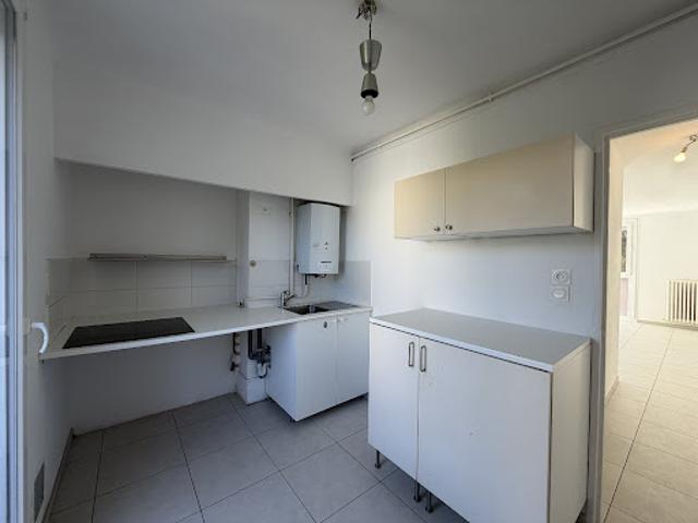 Location Appartement 4 pièces 63 m2 Sète