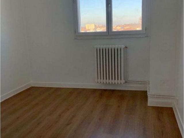 Location appartement 4 pièces 63 m²
