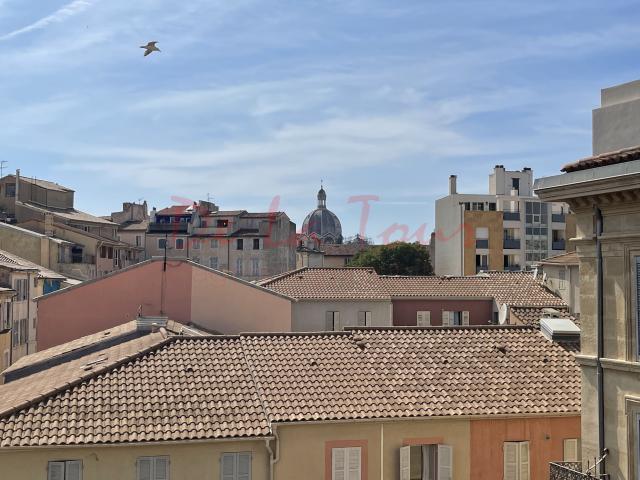 Location Appartement 4 pièces 63m² MARSEILLE 2ème