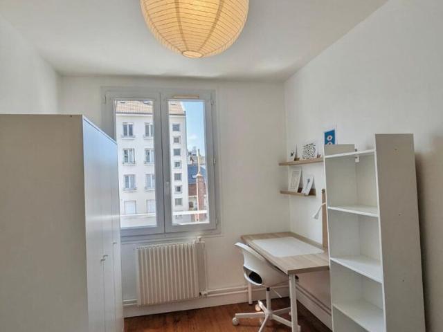 Location Appartement 4 pièces 67m²