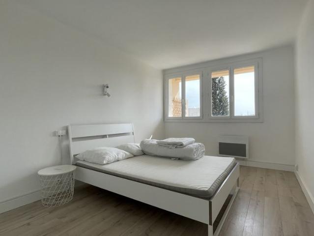 Location Appartement 4 pièces 67m² MONTPELLIER 34090