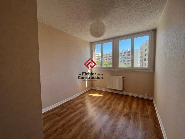 Location Appartement 4 pièces 67m² MEYLAN 38240