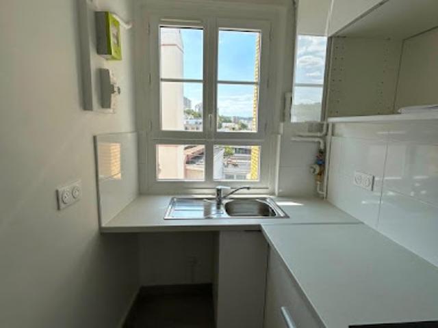 Location Appartement 4 pièces 64.73 m2 Issy les Moulineaux