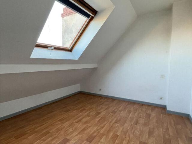 Location Appartement 4 pièces 64m²