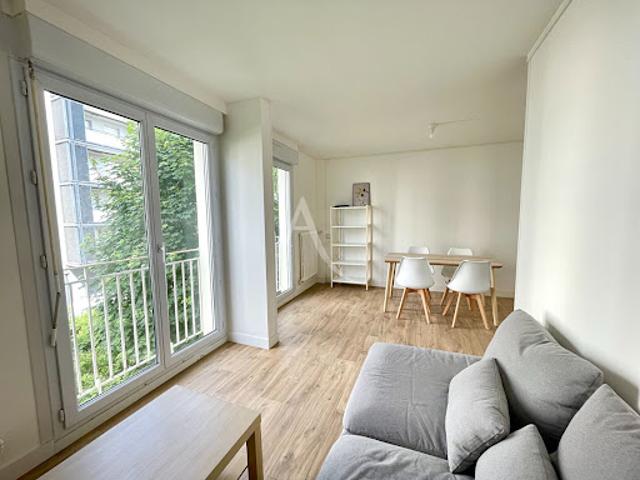 Location Appartement 4 pièces 65.52 m2 Laval