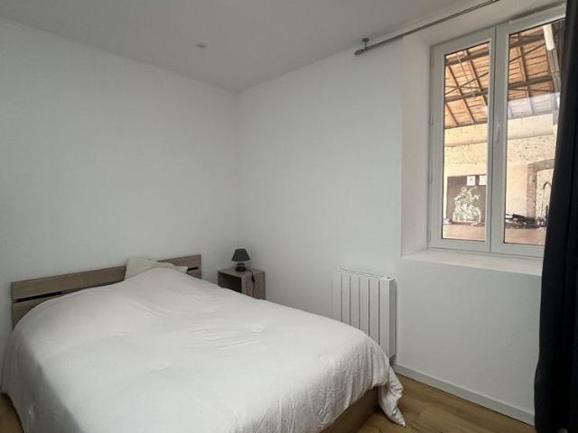 Location Appartement 4 pièces 65m² COGNAC 16100