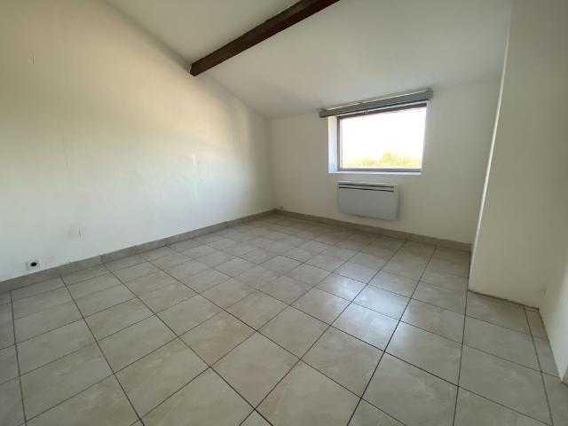 Location Appartement 4 pièces 53m² BETHUNE 62400