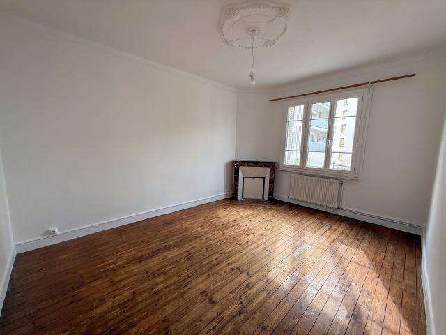 Location Appartement 4 pièces 65m² NANTES 44000