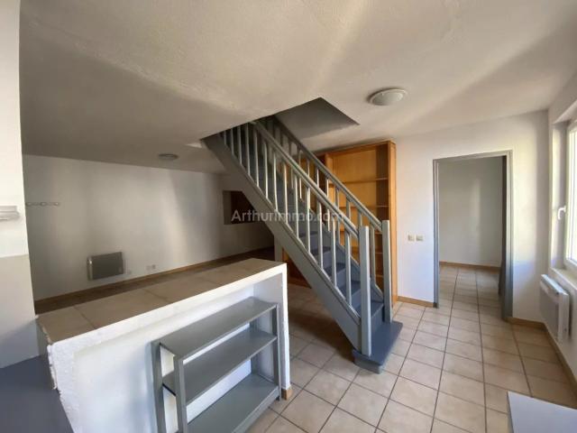 Location Appartement 4 pièces 66 m2 à Aubagne