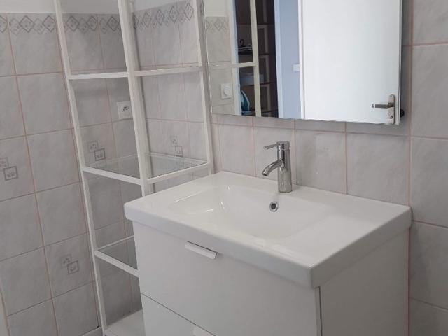 Location Appartement 4 pièces 66m² ROUSIES 59131