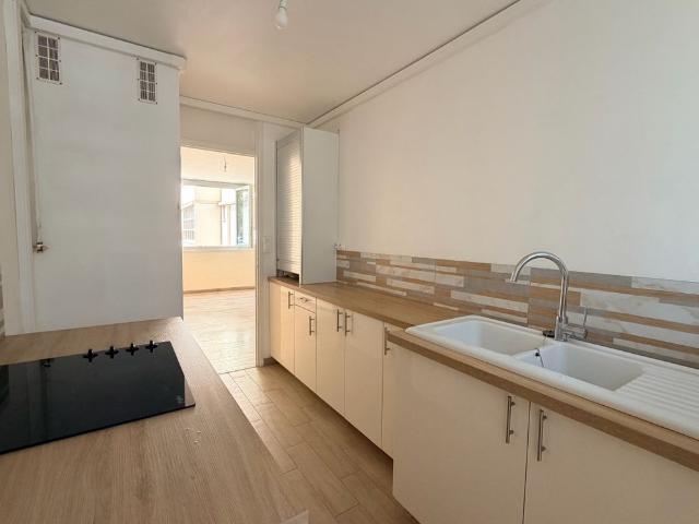 Location Appartement 4 pièces 66m² TOULON 83000