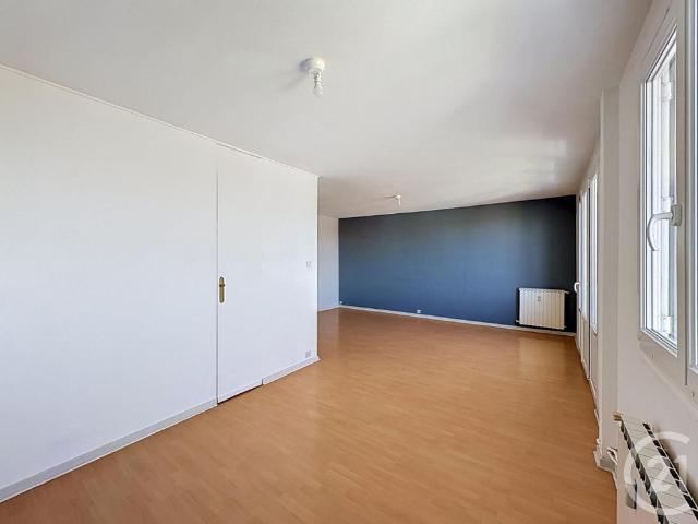 Location Appartement 4 pièces 66m² TROYES 10000