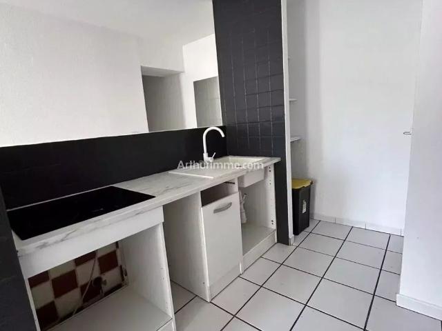 Location Appartement 4 pièces 68 m2 à Aubagne
