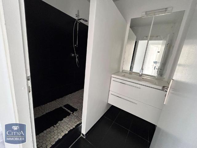 Location Appartement 4 pièces 68m² LILLE 59000