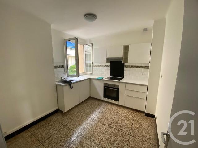 Location Appartement 4 pièces 68m² MONTPELLIER 34000