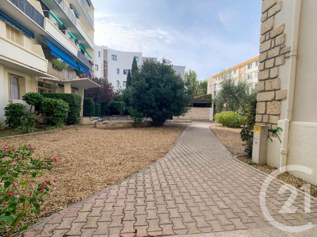 Location Appartement 4 pièces 68m² MONTPELLIER 34000