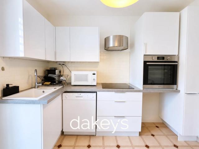 Location Appartement 4 pièces 68m² MARSEILLE 9ème