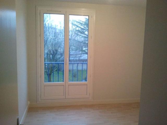 Location Appartement 4 pièces 68m² RENNES 35000