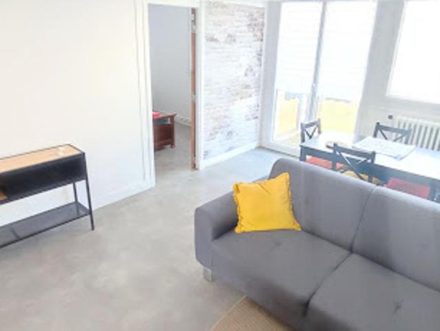 Location Appartement 4 pièces 69 m2 Tarbes
