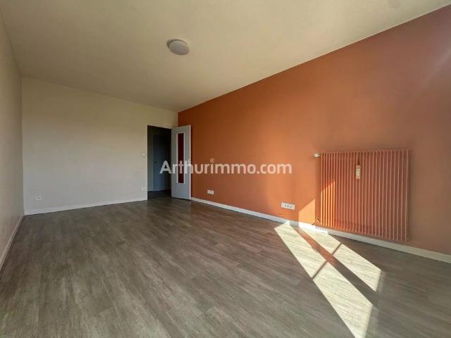 Location Appartement 4 pièces 69 m2 à Lons le Saunier