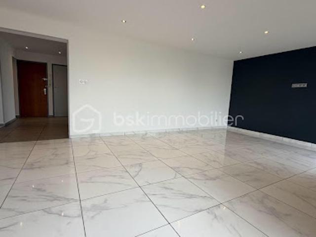 Location Appartement 4 pièces 73.69 m2 Valence