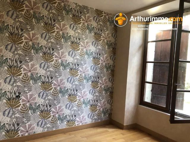 Location Appartement 4 pièces 73 m2 à Louvigné de Bais