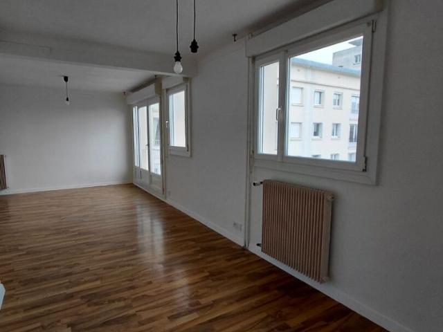 Location Appartement 4 pièces 73m²