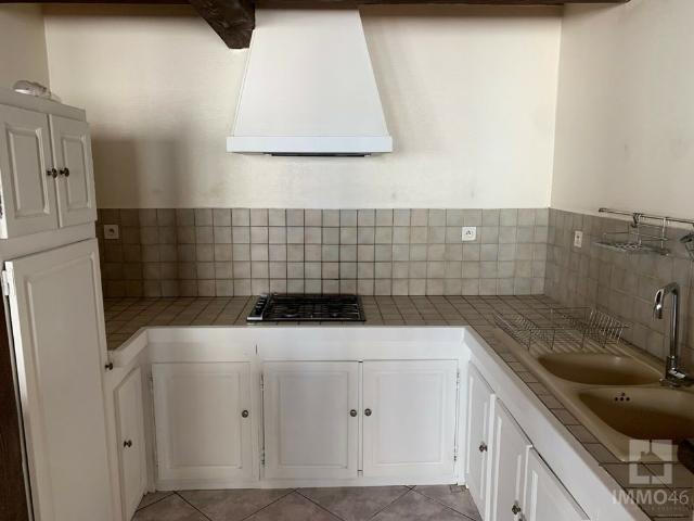 Location Appartement 4 pièces 73m² CAHORS 46000