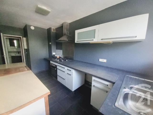 Location Appartement 4 pièces 73m² CHERBOURG OCTEVILLE 50130