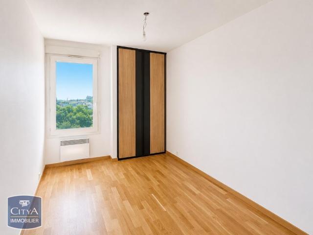 Location Appartement 4 pièces 73m² FOS SUR MER 13270