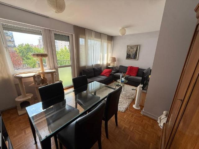 Location Appartement 4 pièces 73m² LYON 6ème